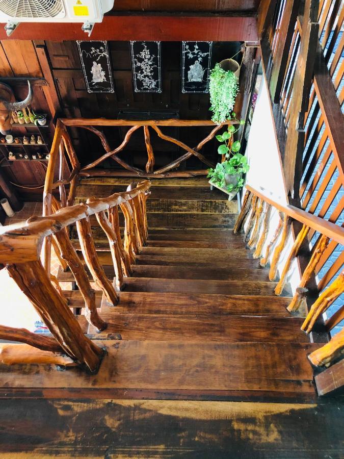 Banthai Guesthouse ペッチャブリー エクステリア 写真
