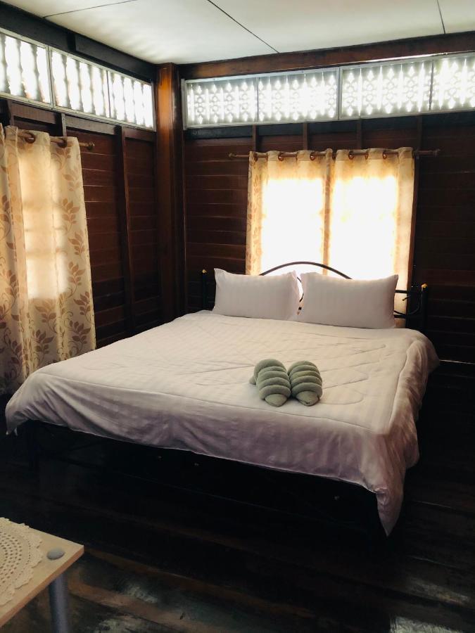 Banthai Guesthouse ペッチャブリー エクステリア 写真