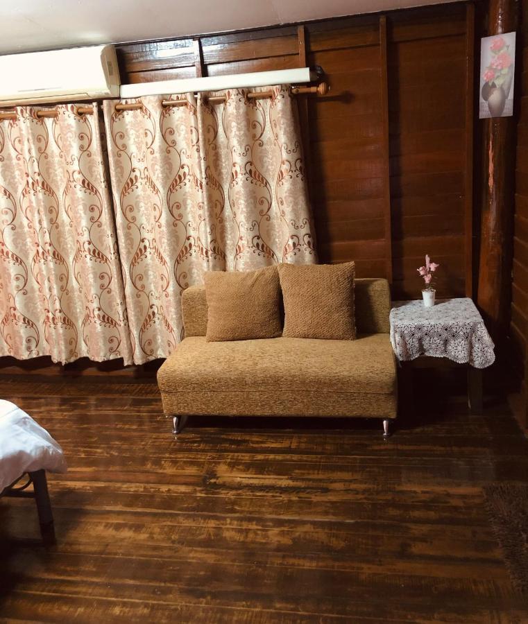 Banthai Guesthouse ペッチャブリー エクステリア 写真