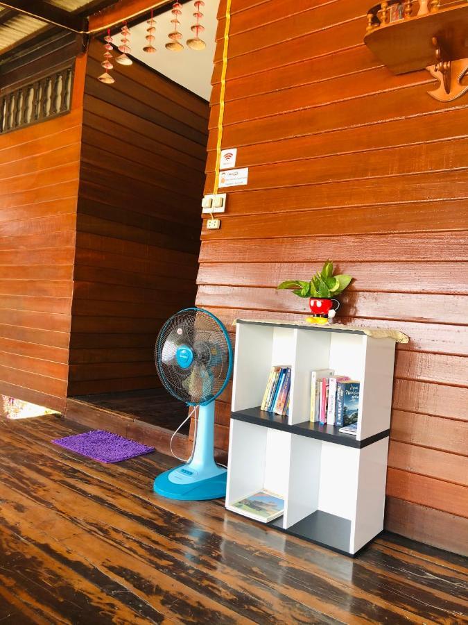 Banthai Guesthouse ペッチャブリー エクステリア 写真