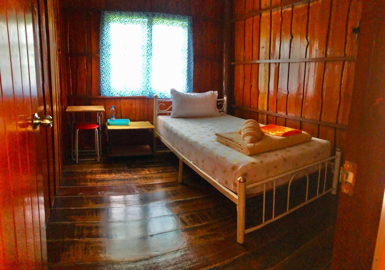 Banthai Guesthouse ペッチャブリー エクステリア 写真