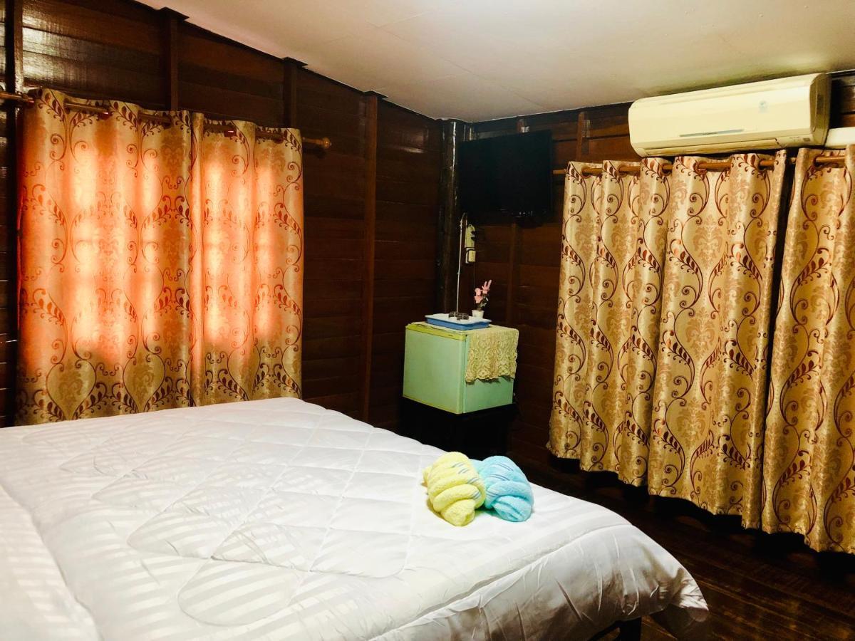 Banthai Guesthouse ペッチャブリー エクステリア 写真