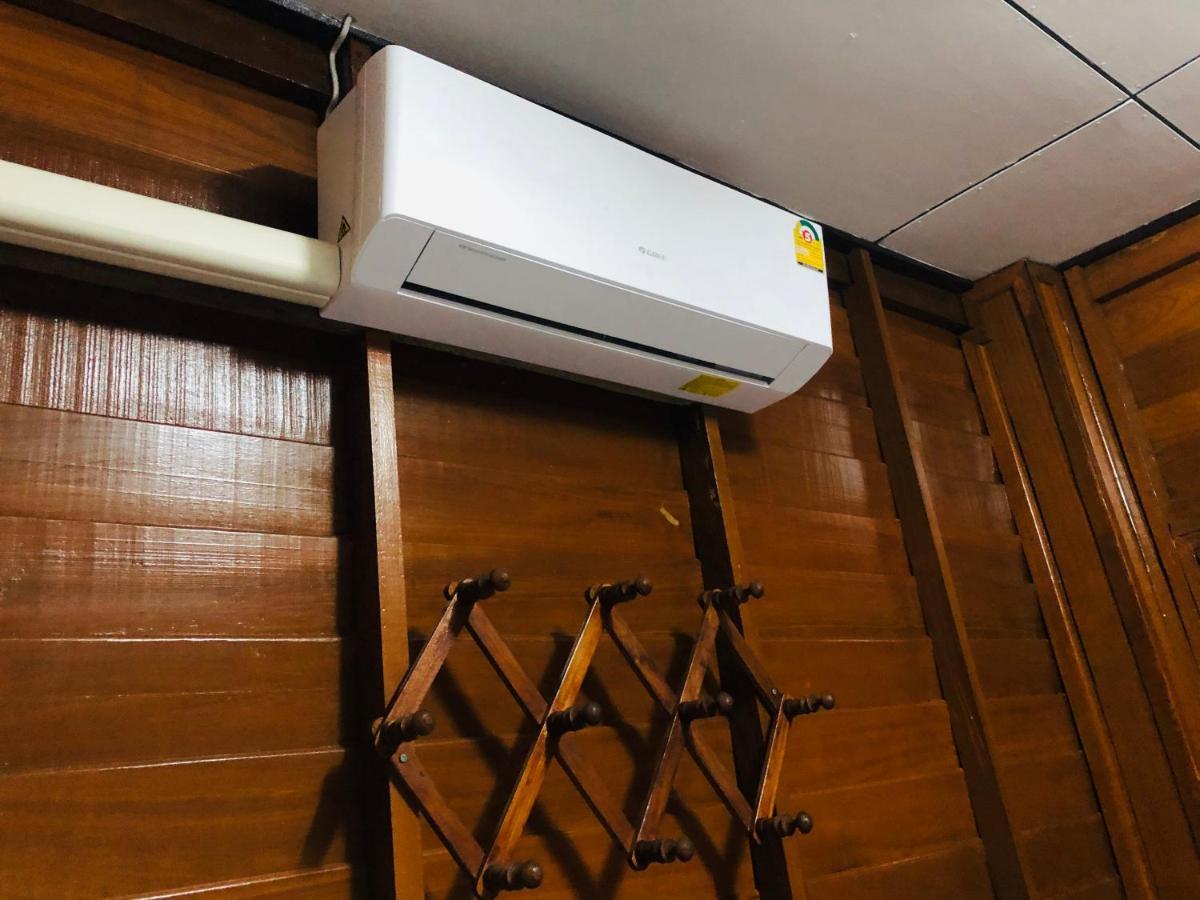 Banthai Guesthouse ペッチャブリー エクステリア 写真
